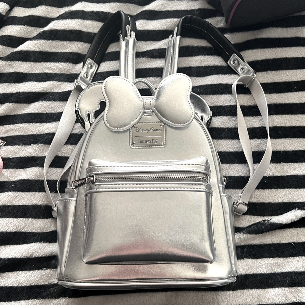 Disney Parks Platinum Minnie Backpack